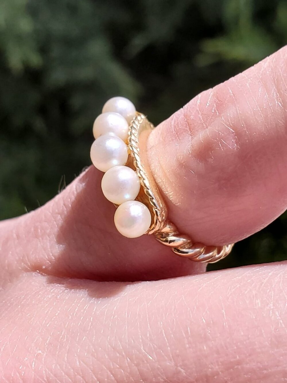 14K Yellow Gold Twisted Band Five-Stone Pearl Ring Size 6